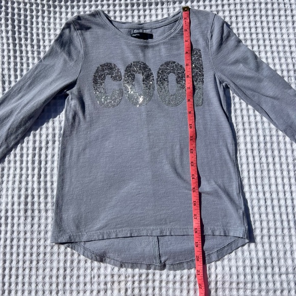 GapKids Gray Long-Sleeve, High-Low, A-Line T-Shirt with Sparkly Sequin "Cool" - Picture 11 of 15